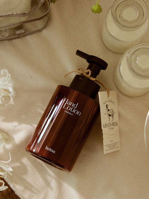 hetras Perfume Essence Hand Lotion 515ml - Image 4