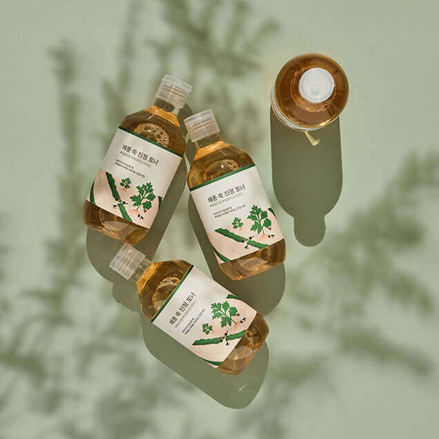 Round Lab Mugwort Calming Toner 300ml - Image 4